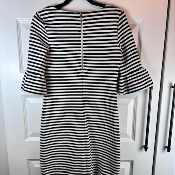 Lilly Pulitzer Alden Black and White Striped Bell Sleeve Dress Gold Button XS - Picture 3 of 6